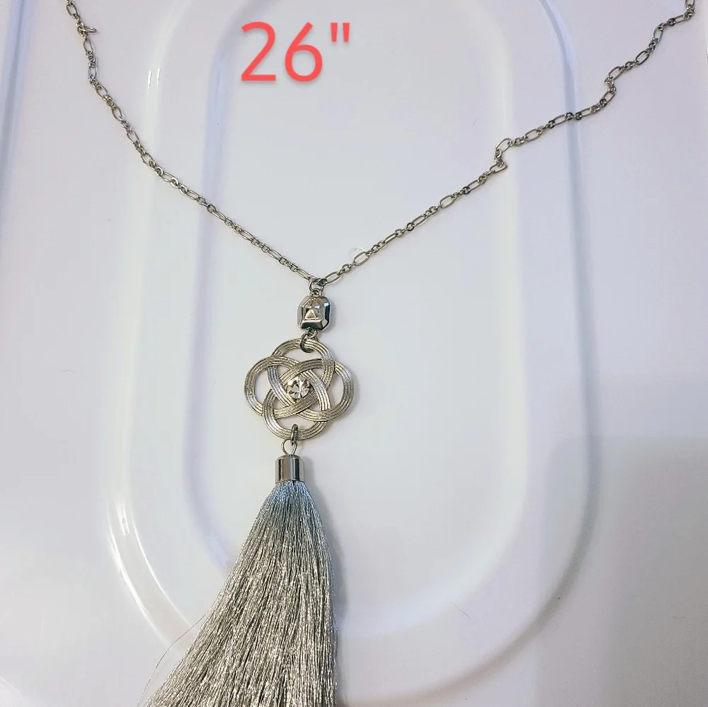 Necklace bundle - Picture 4 of 7